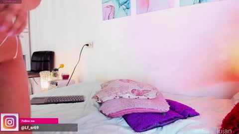 Snapshot of sofia__lujan chatting on December 4, 11:30 am call me L U online show from December 4, 11:30 am
