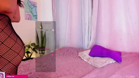 Snapshot of sofia__lujan chatting on February 25, 11:19 am call me L U online show from February 25, 11:19 am