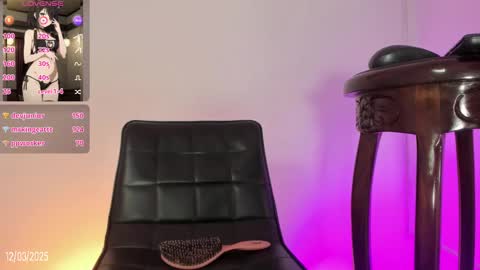 Snapshot of sofia_burbano chatting on March 12, 9:13 pm Sofia Burbano online show from March 12, 9:13 pm