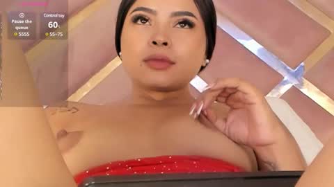 Snapshot of sofia_diiaz_ chatting on December 5, 12:19 am online show from December 5, 12:19 am