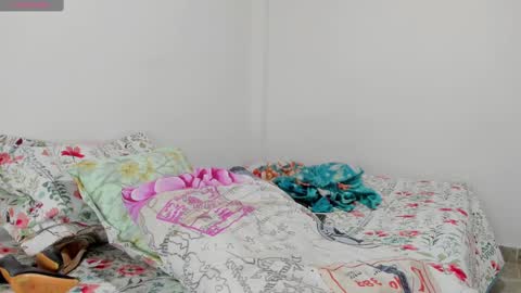 Snapshot of sofia_gomezz10 chatting on March 12, 7:28 pm Sofia online show from March 12, 7:28 pm