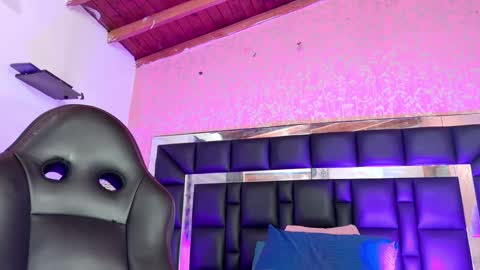 Sofia online show from November 10, 3:05 am