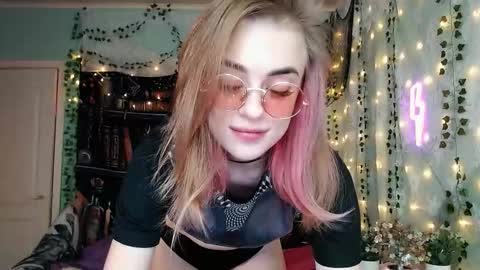 sofia_rosemary online show from February 5, 12:32 pm