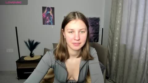 Snapshot of sofia_smilee chatting on February 17, 2:02 pm Sofia online show from February 17, 2:02 pm