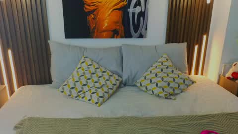 Snapshot of sofia_smithh_ chatting on May 23, 5:39 pm Sofia online show from May 23, 5:39 pm