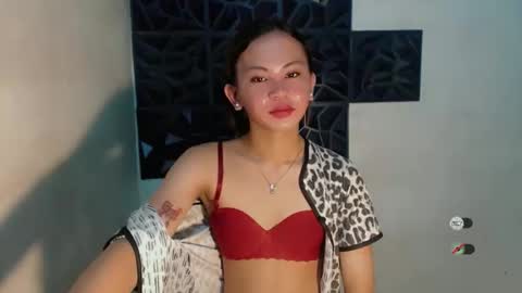 sofia_sweetheart18 online show from October 15, 2:33 am