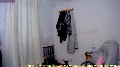 Snapshot of sofia_vanner chatting on February 9, 4:38 am SOFIA online show from February 9, 4:38 am