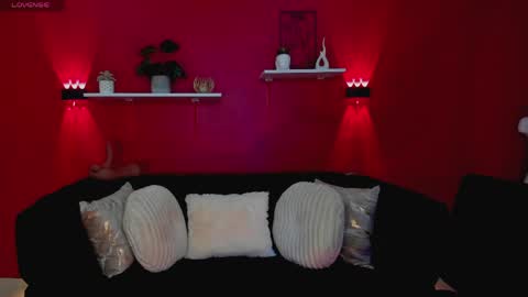 sofia_velvetx online show from April 14, 2:34 pm