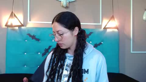 Sofa online show from October 6, 11:07 am