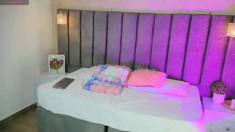 Snapshot of sofiaa_cortes chatting on November 28, 11:57 am Sofi online show from November 28, 11:57 am