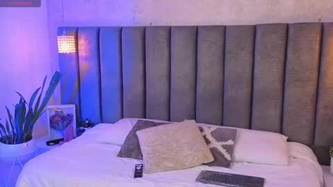 Snapshot of sofiaa_cortes chatting on January 11, 12:32 pm Sofi online show from January 11, 12:32 pm