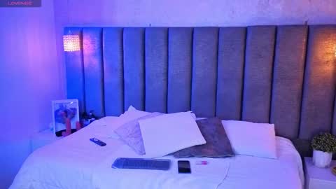 Snapshot of sofiaa_cortes chatting on January 17, 12:32 pm Sofi online show from January 17, 12:32 pm