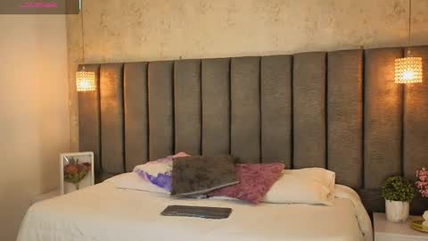 Snapshot of sofiaa_cortes chatting on February 6, 11:46 am Sofi online show from February 6, 11:46 am