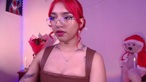 Sofia online show from December 7, 3:58 am