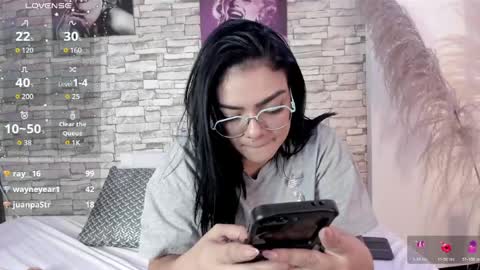 Snapshot of sofiaalarson chatting on July 17, 4:45 pm sofiaalarson online show from July 17, 4:45 pm