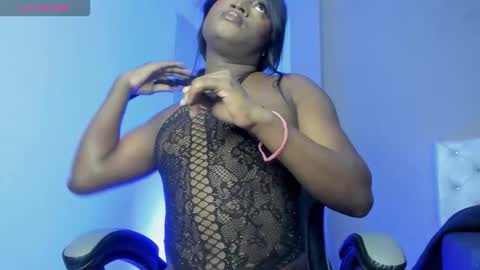 Snapshot of sofiabrouw chatting on November 20, 11:43 am Sofia online show from November 20, 11:43 am