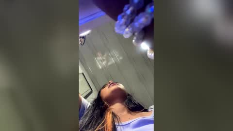 Snapshot of sofiacandy17 chatting on January 6, 1:20 am Danna Sofia online show from January 6, 1:20 am