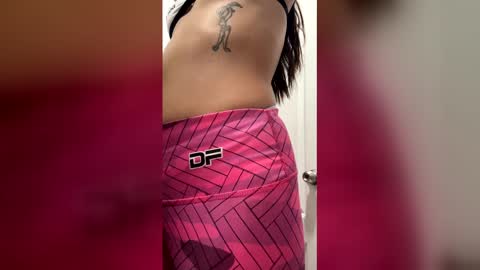 sofiacruz16 online show from February 18, 3:30 pm