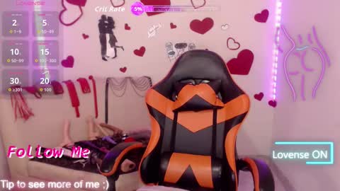 Snapshot of sofiacurvy45 chatting on November 15, 1:47 am sofiacurvy45 online show from November 15, 1:47 am