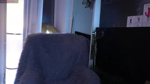 Snapshot of sofiafoster chatting on January 18, 6:17 am Sofia online show from January 18, 6:17 am