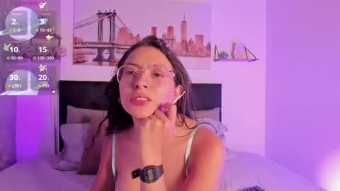 sofialujan_ online show from February 14, 10:06 pm