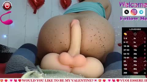 Snapshot of sofiamadisson chatting on February 13, 5:44 pm Sofia Madisson online show from February 13, 5:44 pm