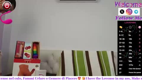 Snapshot of sofiamadisson chatting on February 25, 2:00 pm Sofia Madisson online show from February 25, 2:00 pm