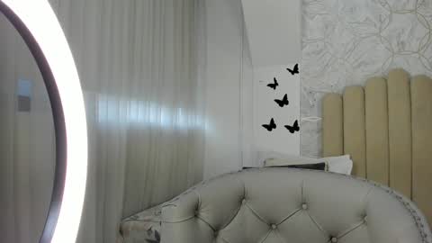 Snapshot of sofiarios04 chatting on December 27, 12:23 pm Sofia online show from December 27, 12:23 pm