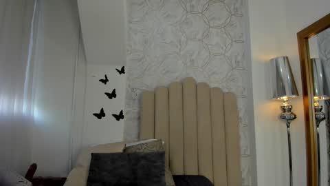 Snapshot of sofiarios04 chatting on February 26, 12:47 pm Sofia online show from February 26, 12:47 pm
