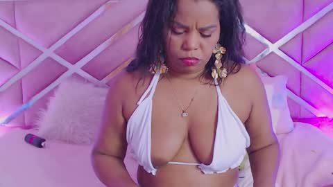 Snapshot of sofiarou chatting on December 3, 9:46 pm Sofia online show from December 3, 9:46 pm