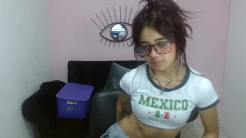 Snapshot of sofiasexygirl69 chatting on June 22, 12:13 pm sofiasexygirl69 online show from June 22, 12:13 pm