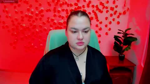 Snapshot of sofiawetsweet chatting on February 9, 7:23 am sofiawetsweet online show from February 9, 7:23 am
