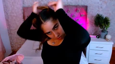 Snapshot of sofiazaf447769 chatting on February 17, 12:23 pm SOFIA online show from February 17, 12:23 pm