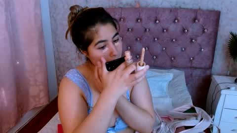 Snapshot of sofiazaf447769 chatting on February 25, 12:37 pm SOFIA online show from February 25, 12:37 pm