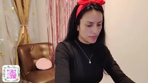 Sofi Bella online show from October 2, 3:30 pm