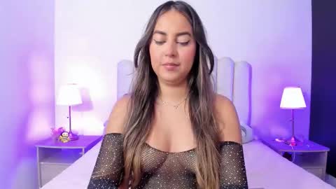 sofiebunnie online show from September 22, 1:18 am