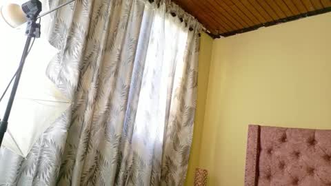 sofii_cute01 online show from February 21, 12:28 pm