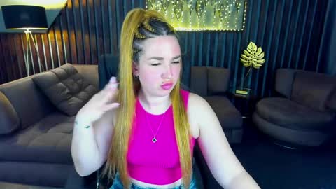 sofii_darling online show from April 6, 5:14 pm