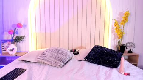 Snapshot of sofii_lopezz chatting on December 27, 9:22 pm Sofii Lopezz online show from December 27, 9:22 pm