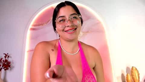 Snapshot of sofii_lopezz chatting on February 17, 6:37 pm Sofii Lopezz online show from February 17, 6:37 pm