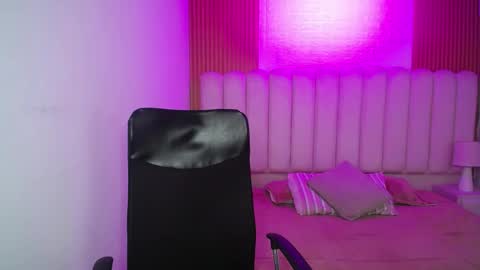 Snapshot of sofii_tk chatting on May 20, 3:02 am Sofii online show from May 20, 3:02 am