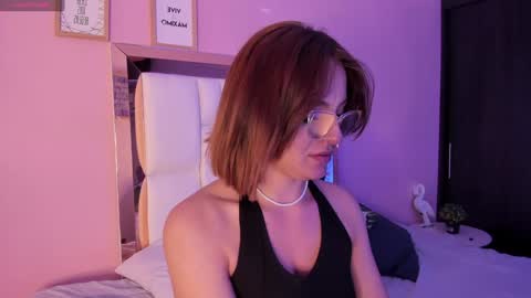 Snapshot of sofiiagudelo chatting on January 3, 10:41 am Sofi agudelo online show from January 3, 10:41 am