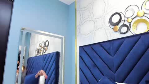 sofiifox online show from February 11, 2:35 pm