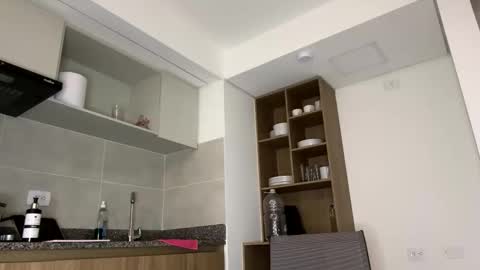 Sofi Vargas online show from April 7, 11:48 pm