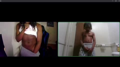 Snapshot of sofkinhorny777 chatting on December 30, 10:34 pm MightyDee online show from December 30, 10:34 pm