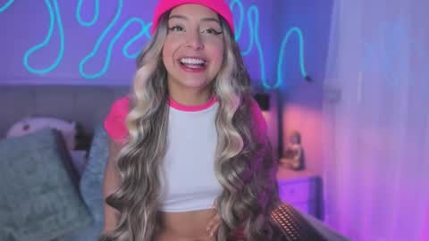 Sofi online show from November 18, 12:31 pm