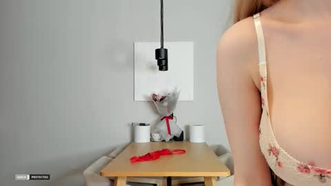 kitty katy online show from February 17, 9:32 pm