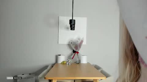 kitty katy online show from April 4, 8:06 pm