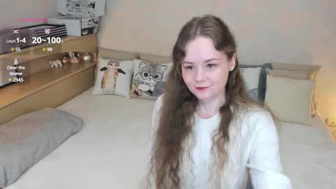 Mia online show from March 5, 8:21 pm
