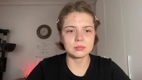 Ilisabet online show from April 7, 10:37 am